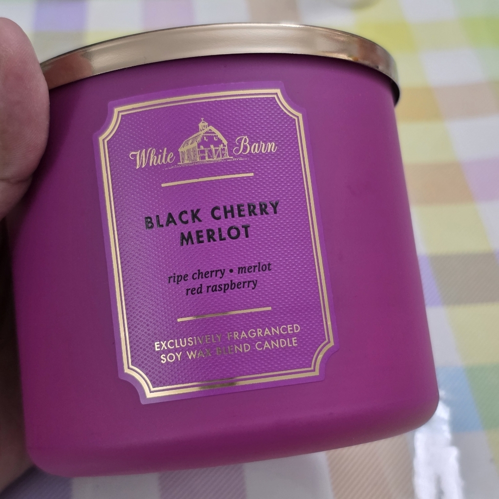 Bath & Body Works White Barn Black Cherry Merlot 3-Wick Candle NEW RARE - Picture 2 of 5